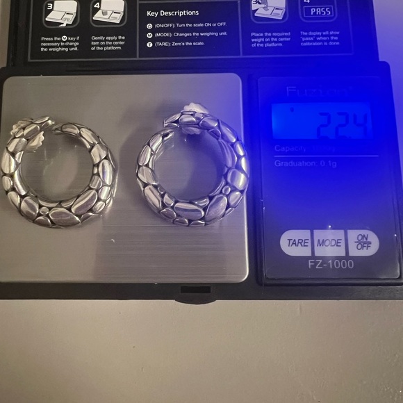 *Authentic RARE John Hardy Sterling Kali Pebble Hoop Horn Earrings! - Picture 3 of 6